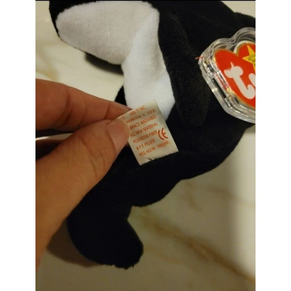 Ty Beanie Babies Waves The Whale